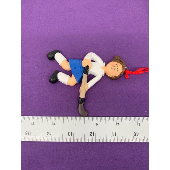 2016 Ornament Central Christmas Tree Hanger Girl Field Hockey Brown Hair - Picture 3 of 7